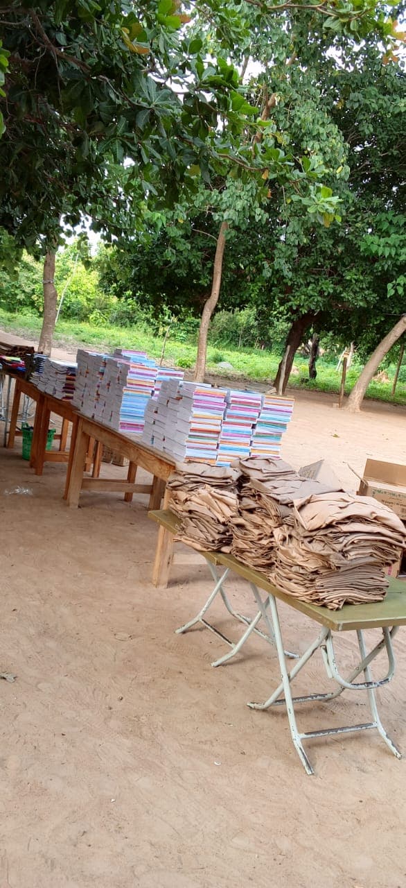 GLAZOUÉ/ ÉDUCATION ET SOLIDARITÉ : KOF ESPOIR mise sur l’éducation et équipe plus de 100 enfants à Tchakaloké